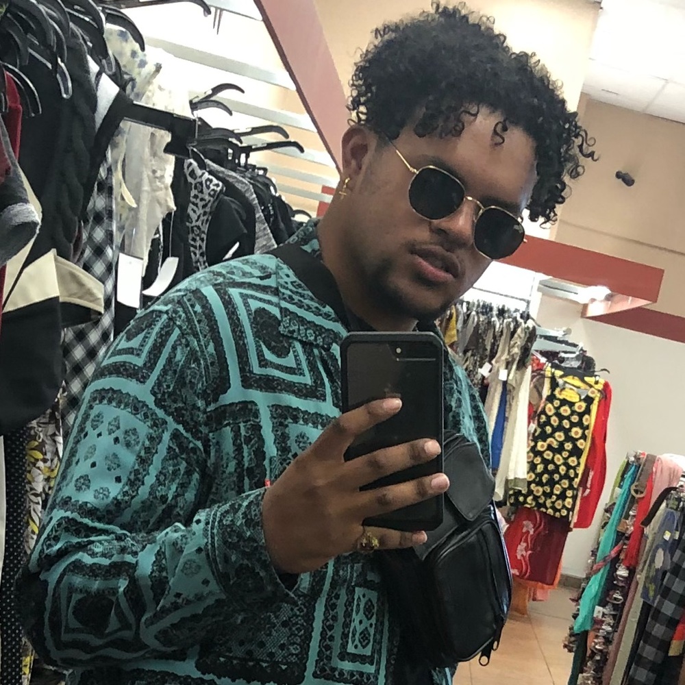 Meet your Posher, Tyler